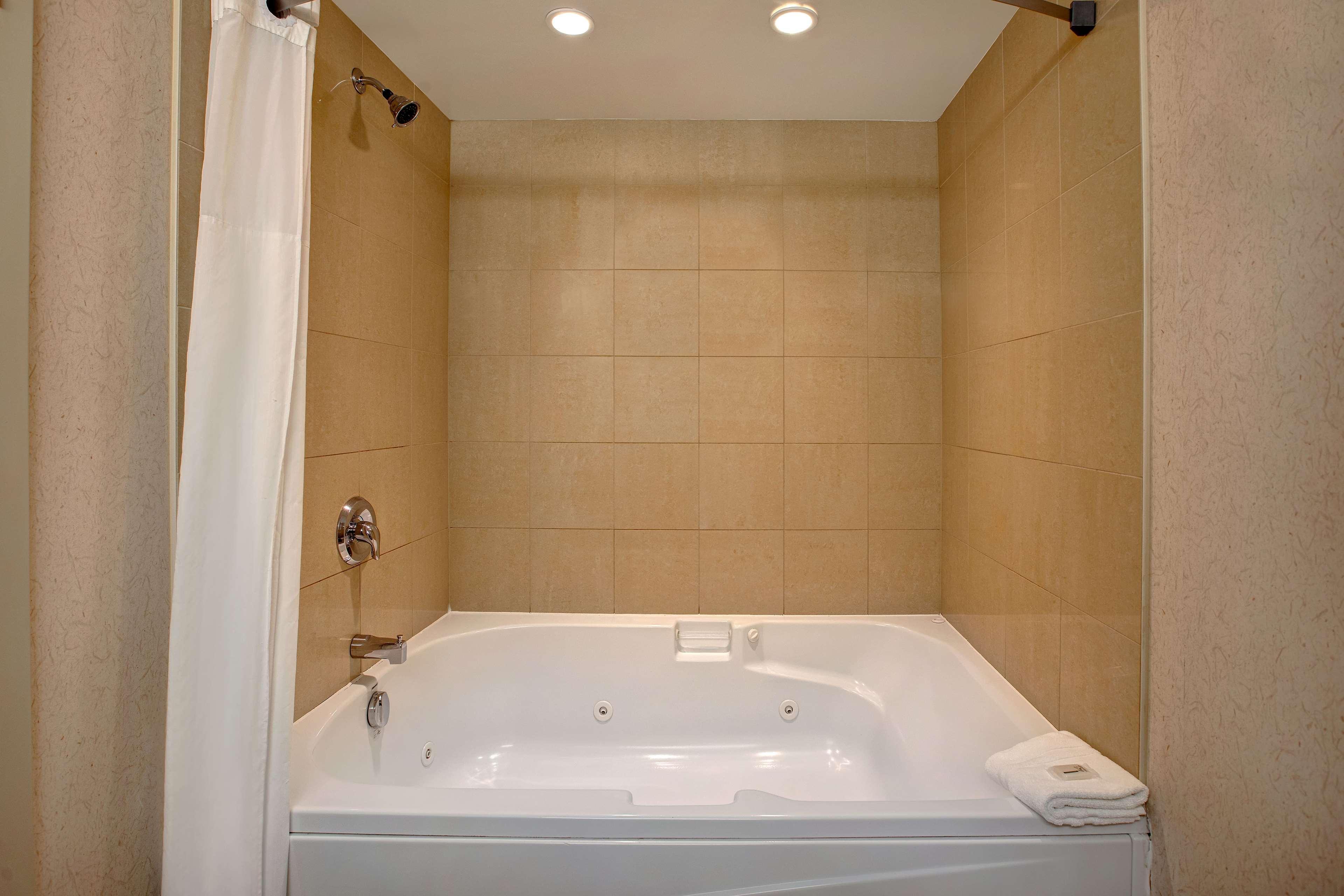 Days & By Wyndham Hotel 3*